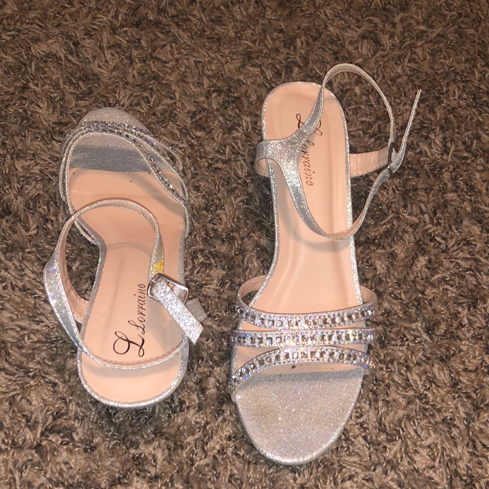 Formal shoes